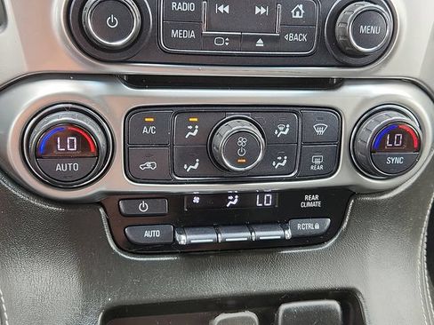 Used 2019 Chevrolet Tahoe LS RWD image 18