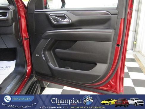 Used 2022 Chevrolet Suburban RST w/ Luxury Package RWD image 46