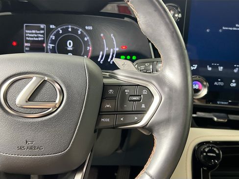 Used 2024 Lexus NX 250 FWD w/ Cold Area Package image 20