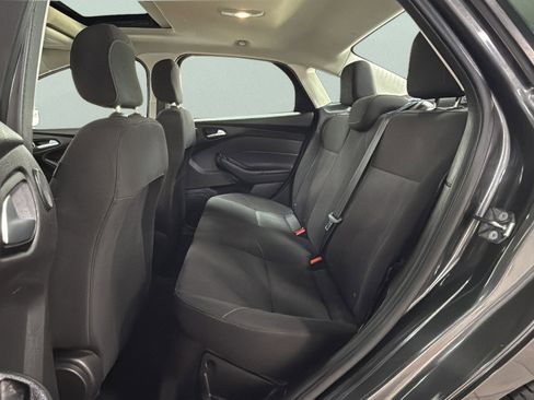 Used 2018 Ford Focus SEL image 36