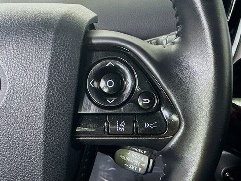 Used 2021 Toyota Prius Prime XLE image 17