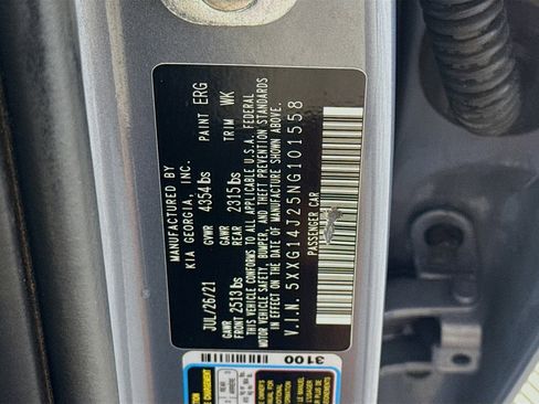 Used 2022 Kia K5 LXS image 40