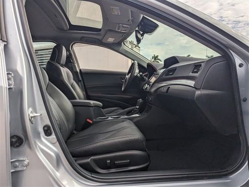 Used 2022 Acura ILX Premium Package image 18