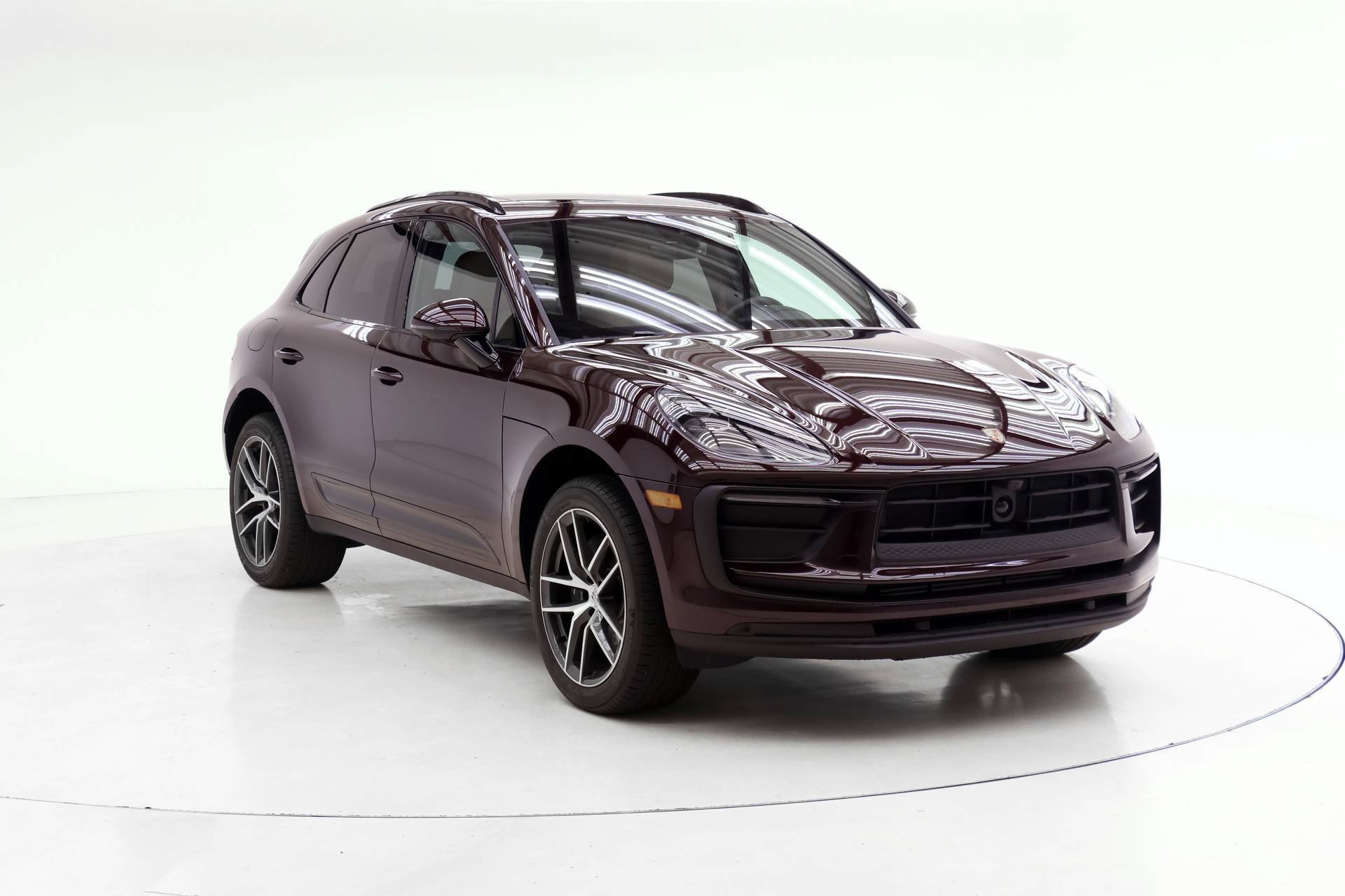 Used 2026 Porsche Macan AWD/4WD image 9