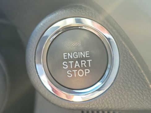 Certified 2024 Subaru Crosstrek 2.0i Premium image 31