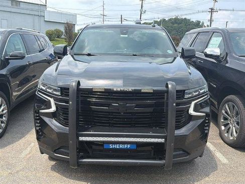 Used 2022 Chevrolet Suburban RST w/ Sport Performance Package AWD/4WD image 2