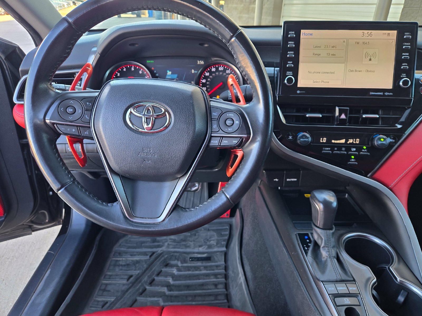 Used 2022 Toyota Camry XSE FWD image 10
