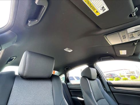 Used 2019 Honda Accord Sport image 14