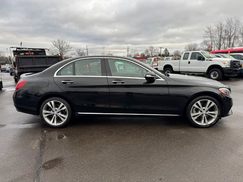 Used 2015 Mercedes-Benz C 300 4dr Sdn C 300 4MATIC image 6