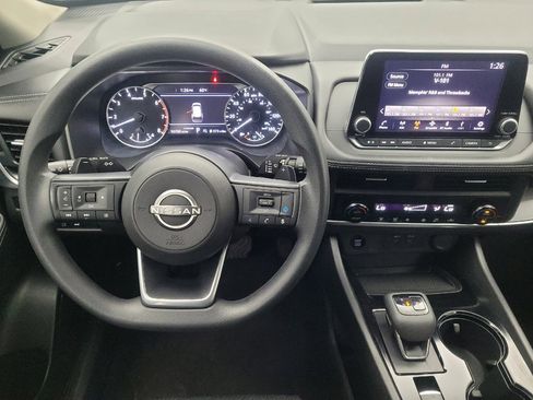 Used 2024 Nissan Rogue SV image 22