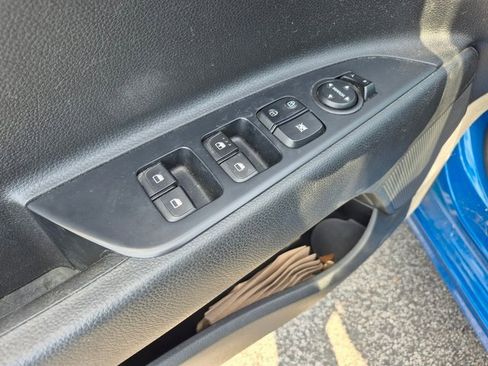 Used 2021 Kia Rio S w/ Technology Package image 9