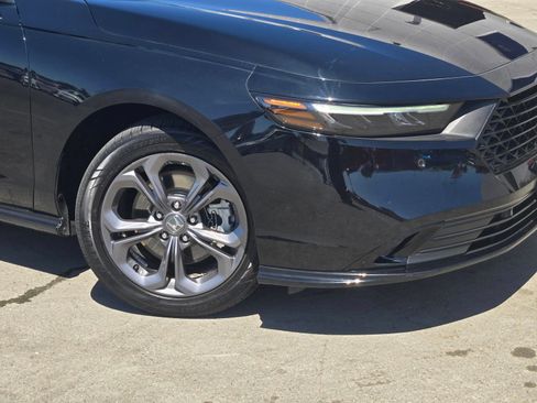 Used 2024 Honda Accord EX-L image 9