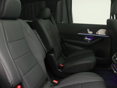 New 2026 Mercedes-Benz GLS 450 4MATIC image 10