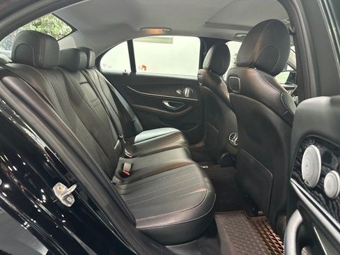 Used 2018 Mercedes-Benz E 300 4MATIC image 48