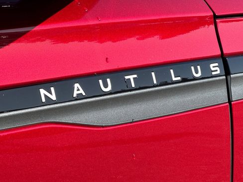 New 2026 Lincoln Nautilus Premier w/ Jet Appearance Package AWD/4WD image 22