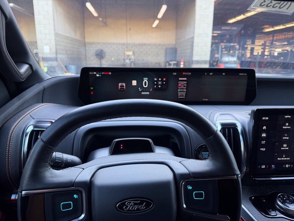 Used 2025 Ford Expedition Tremor AWD/4WD image 5