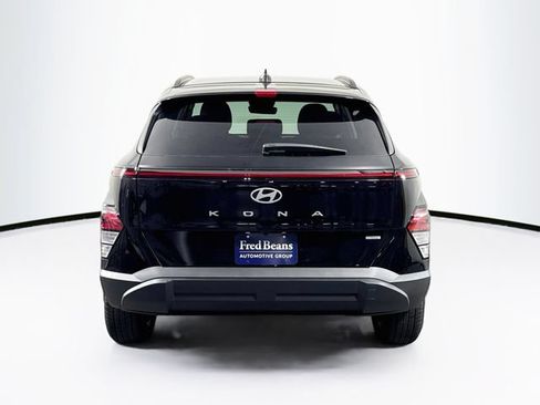 Certified 2025 Hyundai Kona SEL AWD/4WD image 7