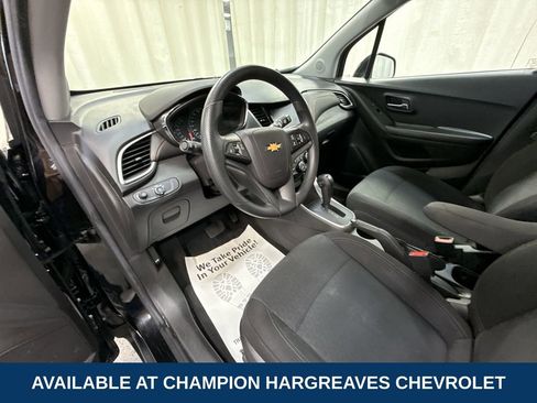 Certified 2022 Chevrolet Trax LS w/ Tint and Cruise Package image 13