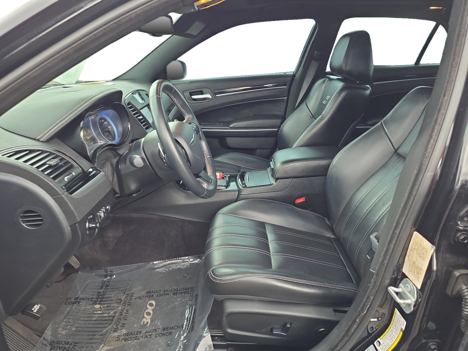 Used 2017 Chrysler 300 S w/ S Model Appearance Package RWD image 14