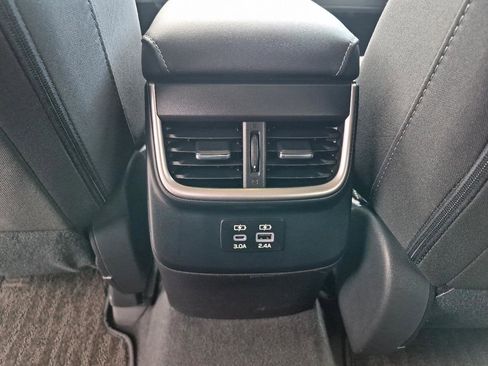 Used 2023 Subaru Outback Premium AWD/4WD image 15