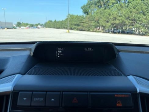 Used 2019 Subaru Ascent Limited w/ Popular Package #3 AWD/4WD image 30