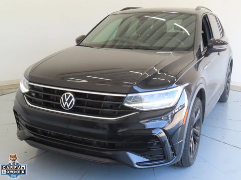 Used 2023 Volkswagen Tiguan SE R-Line FWD image 8
