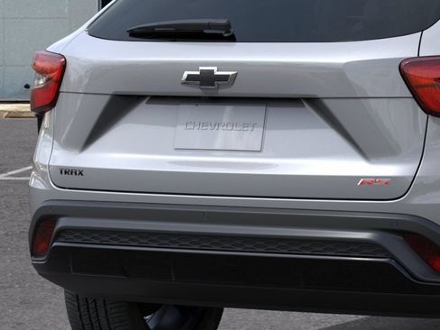 New 2026 Chevrolet Trax RS w/ Driver Confidence Package FWD image 14