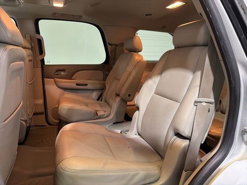 Used 2010 Chevrolet Tahoe LTZ image 29