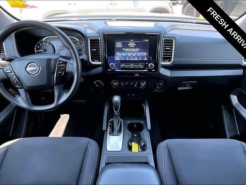 Used 2022 Nissan Frontier SV AWD/4WD image 7