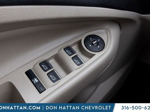 Used 2015 Ford Escape SE w/ Equipment Group 201A FWD image 9