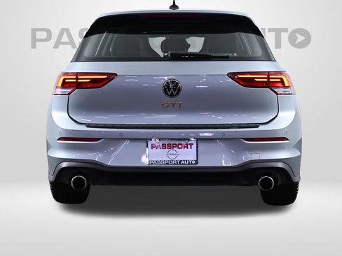 Used 2025 Volkswagen GTI SE FWD image 5