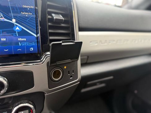 Used 2022 Ford F250 Lariat w/ Tremor Off-Road Package image 40