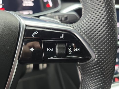 Used 2022 Audi S7 Prestige w/ Prestige Package image 18