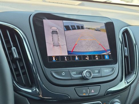 Certified 2023 Chevrolet Equinox RS AWD/4WD image 15