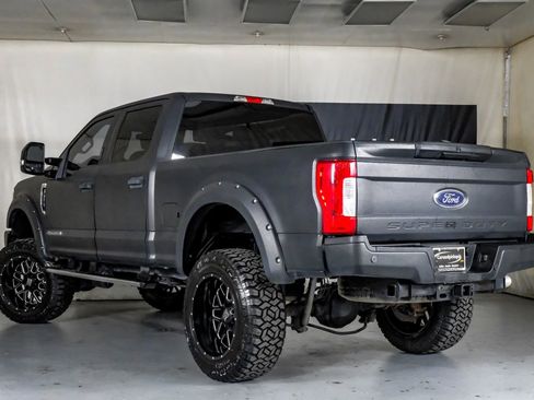 Used 2017 Ford F250 XLT w/ XLT Value Package image 10