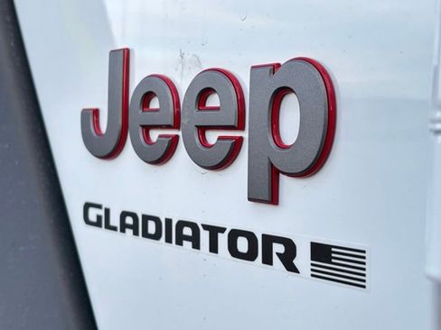 New 2026 Jeep Gladiator Rubicon w/ Safety Group AWD/4WD image 17