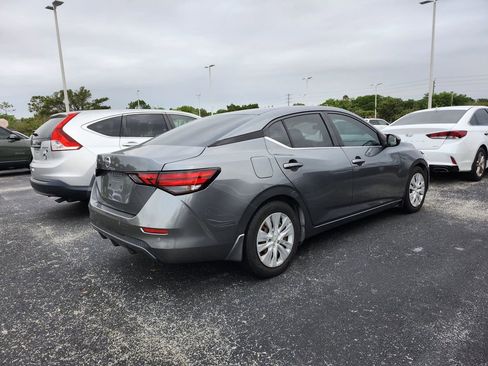 Used 2020 Nissan Sentra S image 3