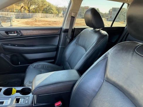 Used 2016 Subaru Outback 2.5i Limited image 37