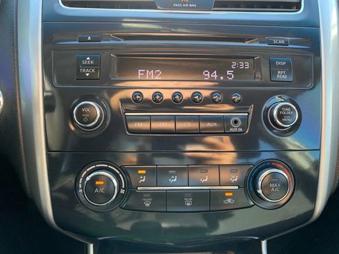Used 2015 Nissan Altima 2.5 S w/ Power Driver Seat Package FWD image 19