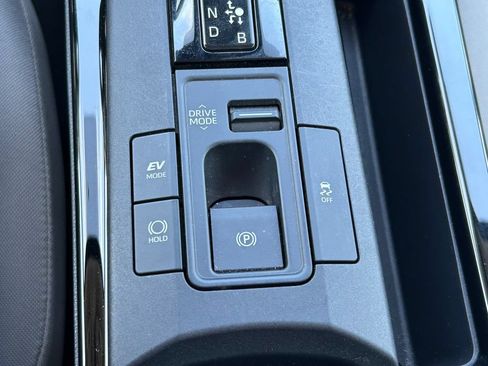 Certified 2023 Toyota Prius LE AWD/4WD image 26