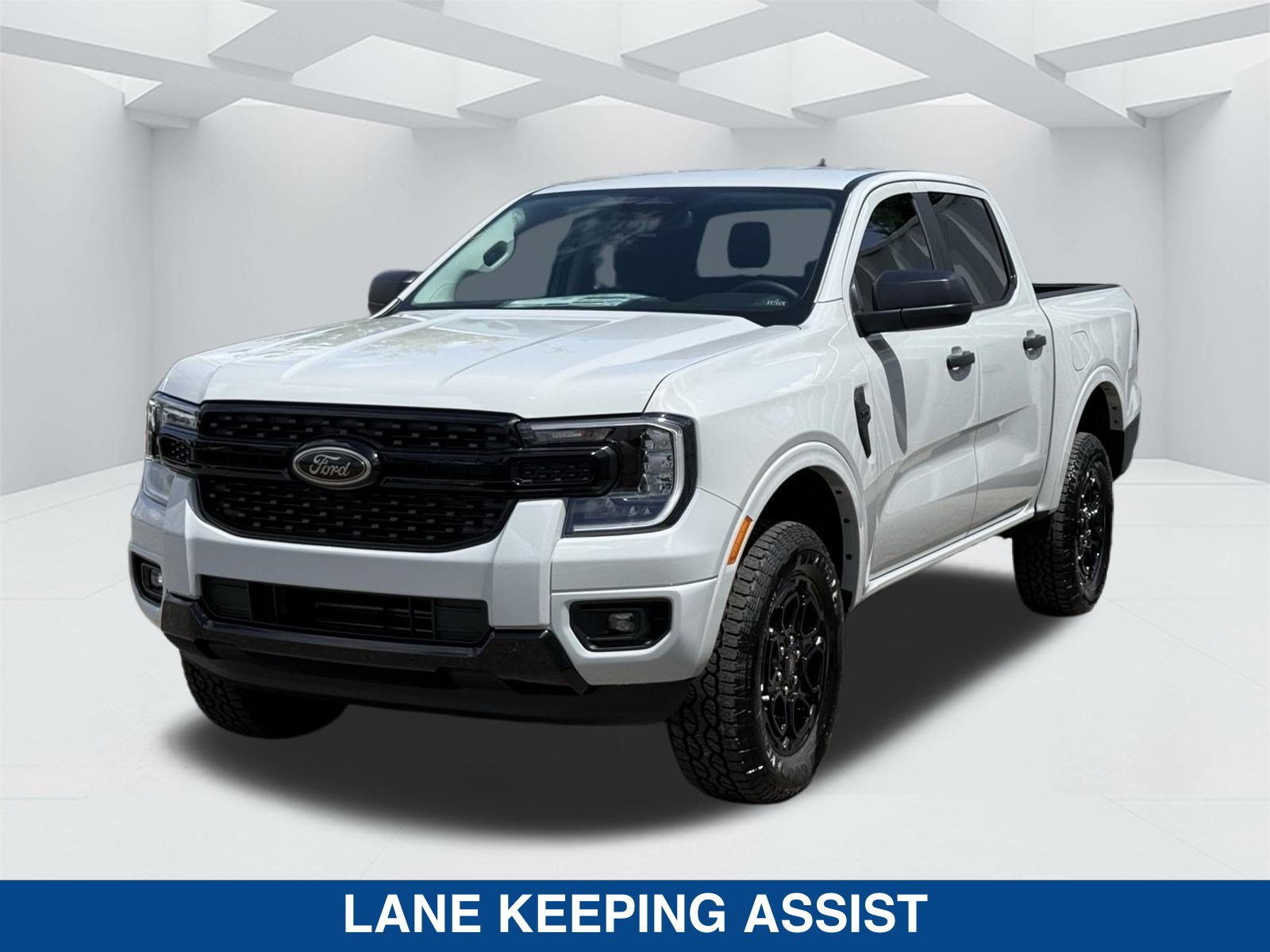 New 2026 Ford Ranger XLT w/ Black Appearance Package RWD image 9