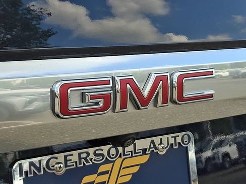 Used 2024 GMC Yukon Denali AWD/4WD image 32