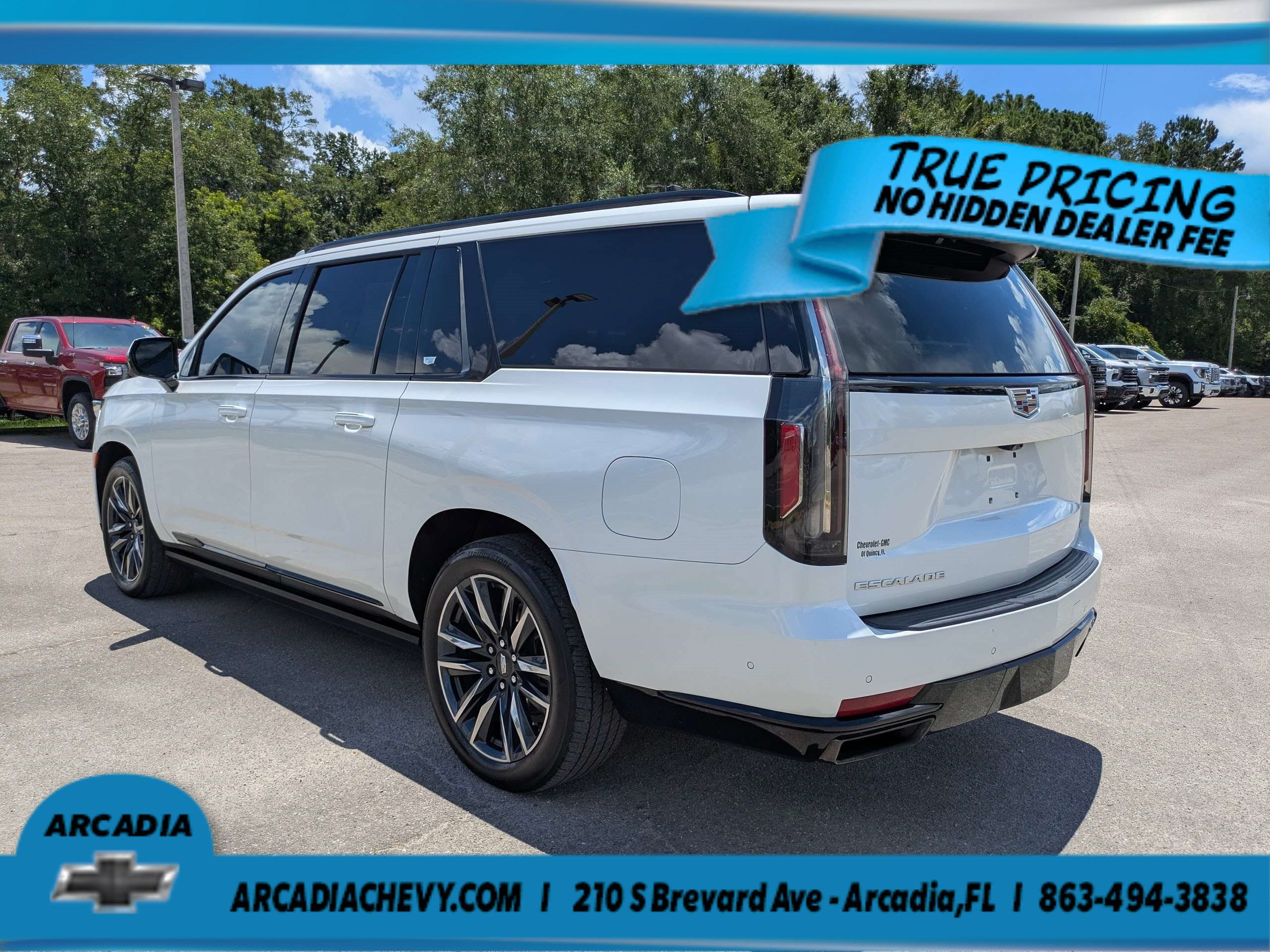Used 2023 Cadillac Escalade ESV Sport Platinum RWD image 6
