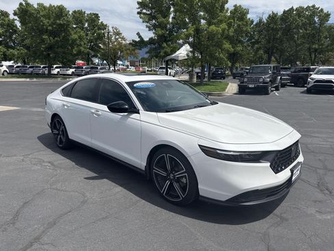 Certified 2023 Honda Accord Sport image 3