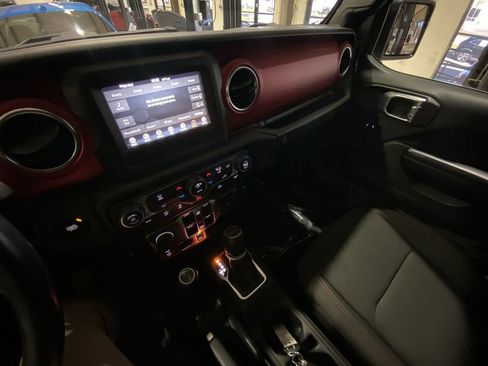 Used 2021 Jeep Wrangler Unlimited Rubicon image 8