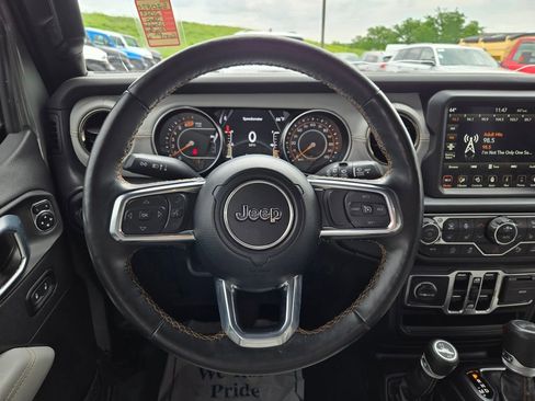 Used 2023 Jeep Wrangler Unlimited Sahara AWD/4WD image 20