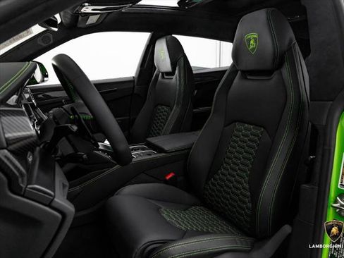 Used 2022 Lamborghini Urus AWD/4WD image 47