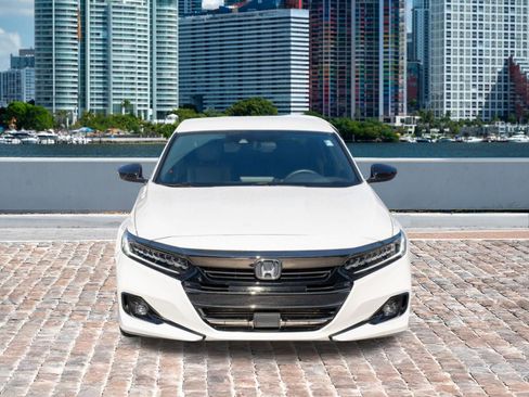 Used 2022 Honda Accord Sport image 2