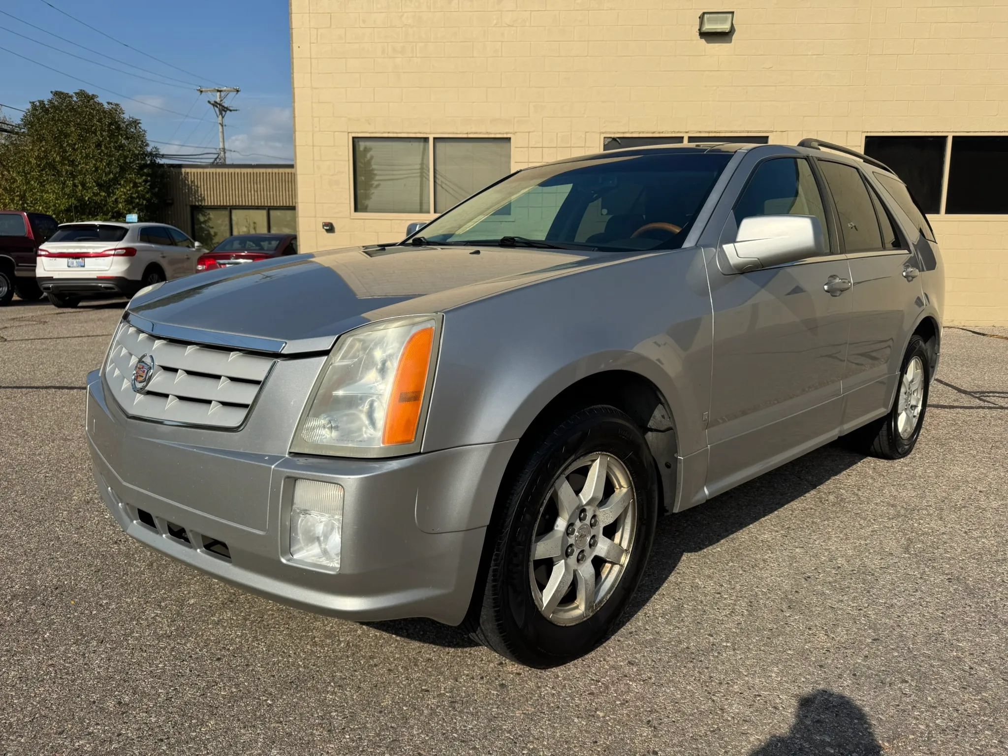 Used 2007 Cadillac SRX w/ Theater Package AWD/4WD image 3
