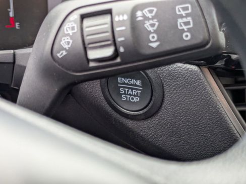 Used 2025 Ford Escape Active AWD/4WD image 24